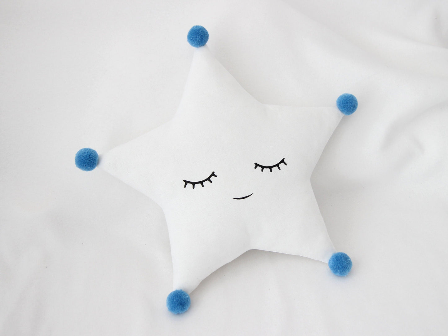 White Star Pillow with Pompoms (7 colors)